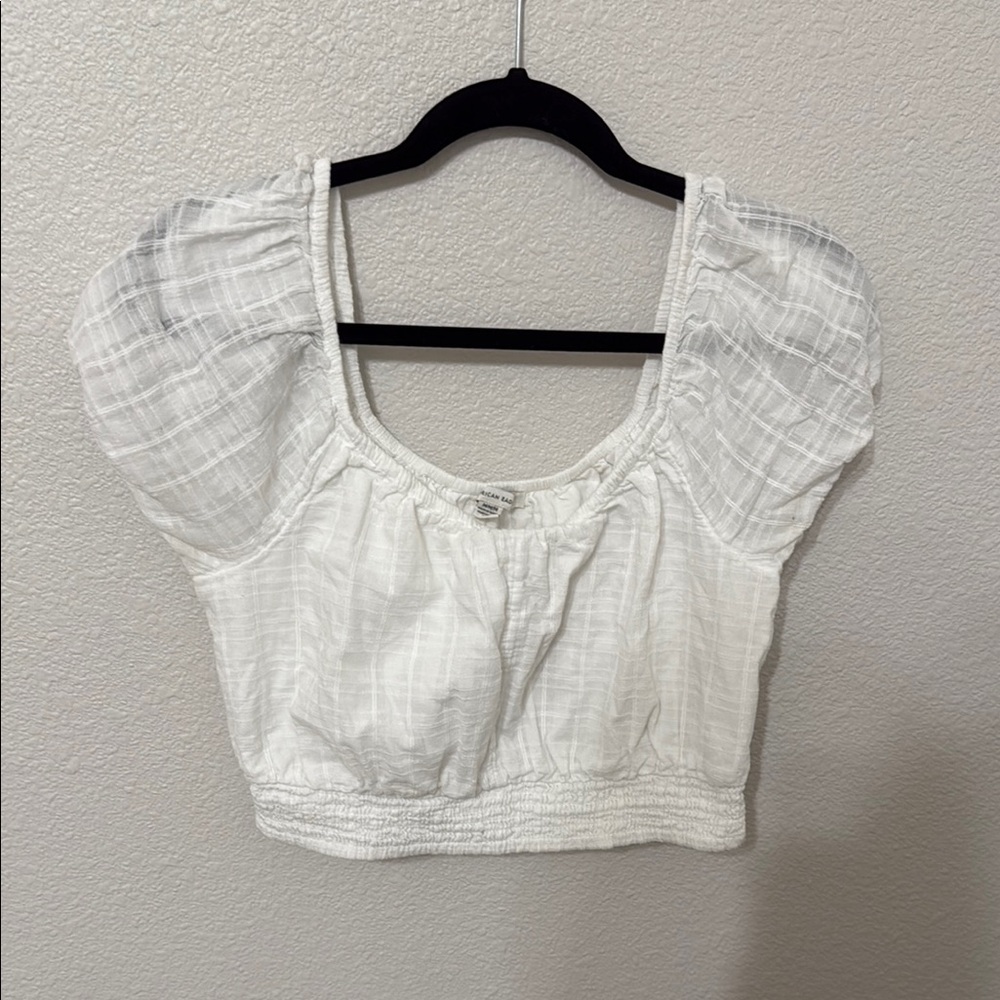American Eagle white crop top
